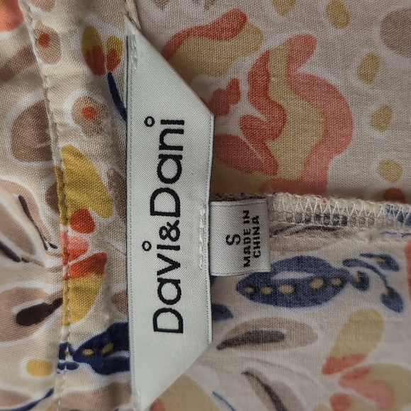 DAVI & DANI Multicolor Floral Dress - Picture 2 of 7